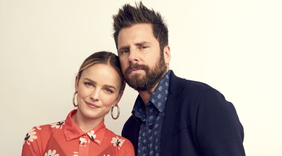 A Million Little Things Allison Miller e James Roday al Summer Television Critics Association Press Tour Credits Benjo Arwas e Getty Images