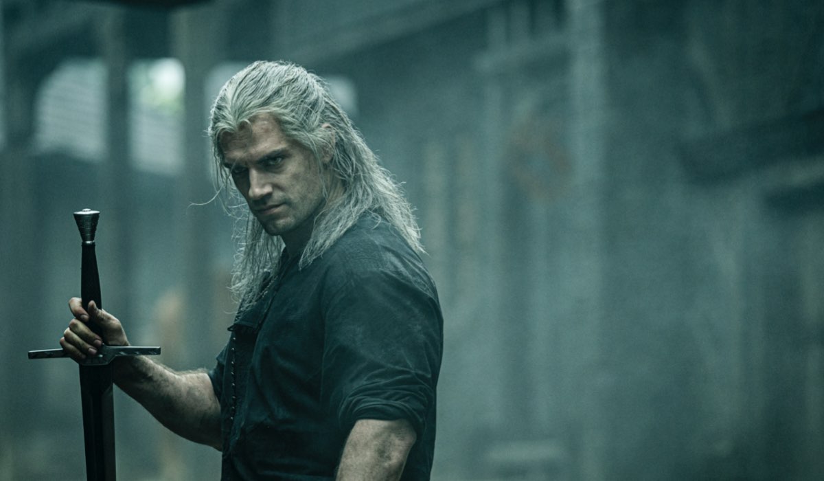 Henry Cavill nei panni di Geralt Di Rivia in The Witcher. Photo Credits: Katalin Vermes/Netflix