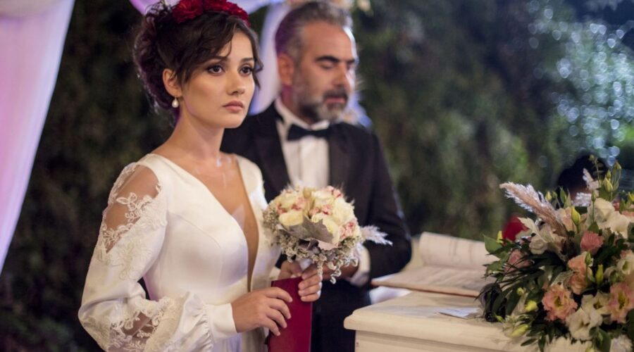 Ipek Gencer e Cemal Karalar in Come sorelle soap turca Credits Mediaset