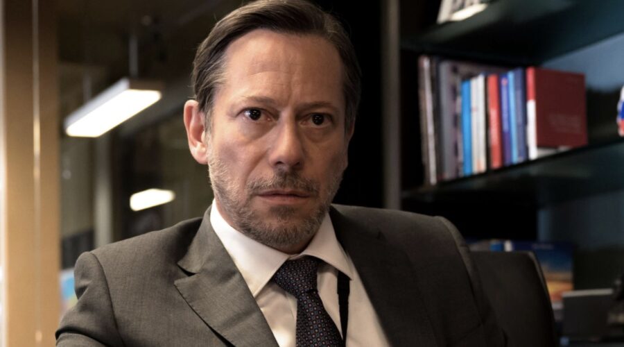 Le Bureau - Sotto copertura 5 stagione, qui una scena dell'episodio 1 Credits SKY