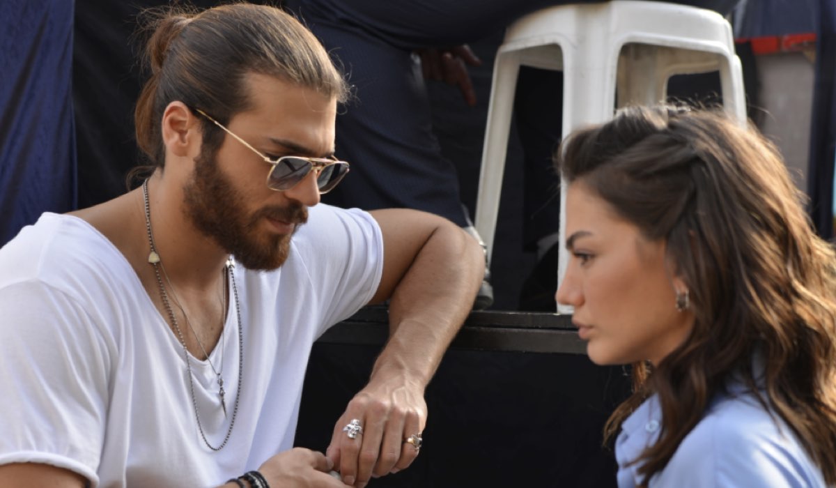 Daydreamer DEMET ÖZDEMIR interpreta SANEM AYDIN E CAN YAMAN interpreta CAN DIVIT, qui nella puntata 43 Credits Mediaset e GLOBAL TELIF HAKLARI YAPIMCILIK TIC. A.S.