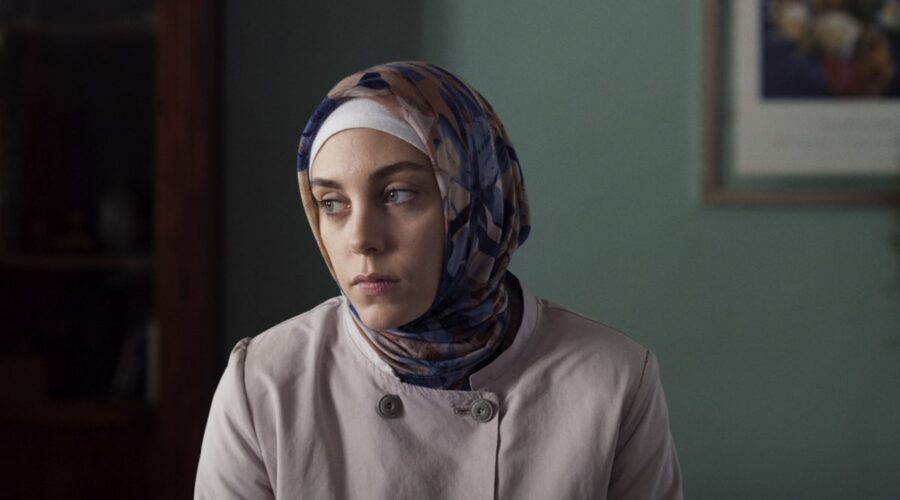 oyku karayel è meryem in ethos serie tv credits netflix
