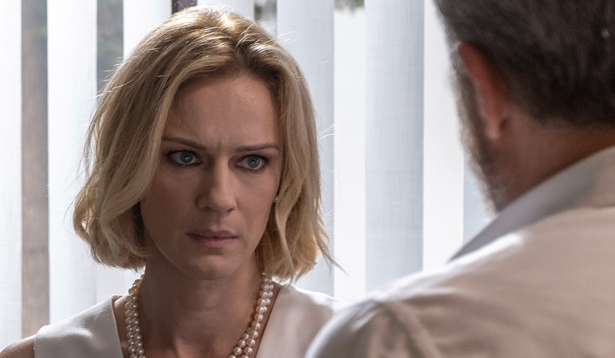 Antonia Liskova in una scena di Nero a metà 2 stagione nei panni di Micaela Carta Credits Claudio Iannone e RAI