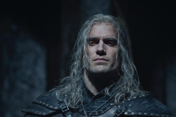 Henry Cavill (Geralt Di Rivia) in una scena della seconda stagione di The Witcher. Credits: Netflix.