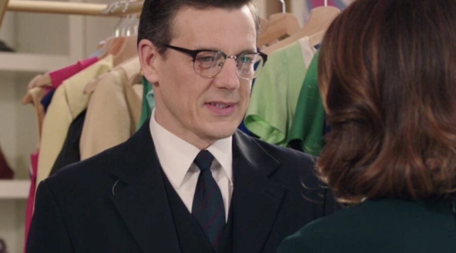 Il Paradiso delle Signore 4 Luciano Cattaneo interpretato da Giorgio Lupano, qua nella puntata 123 Credits RAI