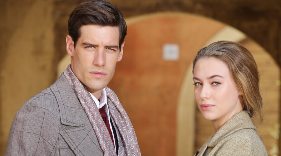 Il Paradiso delle Signore 4 Riccardo e Angela interpretati da Enrico Oetiker e Alessia Debandi, qui in un posato Credits RAI