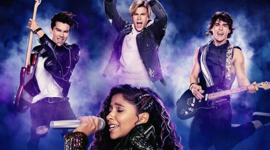 Julie And The Phantoms Madison Reyes, Charlie Gillespie, Jeremy Shada e Owen Patrick Joyner sono Julie, Luke, Reggie e Alex Credits Netflix