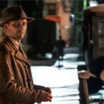 Matthew Rhys nei panni di Perry Mason nella serie. Credits: HBO