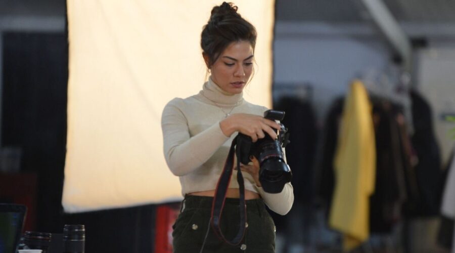 Sanem in Daydreamer-Le ali del sogno Credits GLOBAL TELIF HAKLARI YAPIMCILIK TIC. A.S.