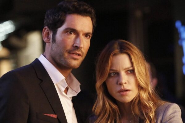 Tom Ellis e Lauren German sono Lucifer e Chloe Decker in Lucifer credits Netflix e Fox