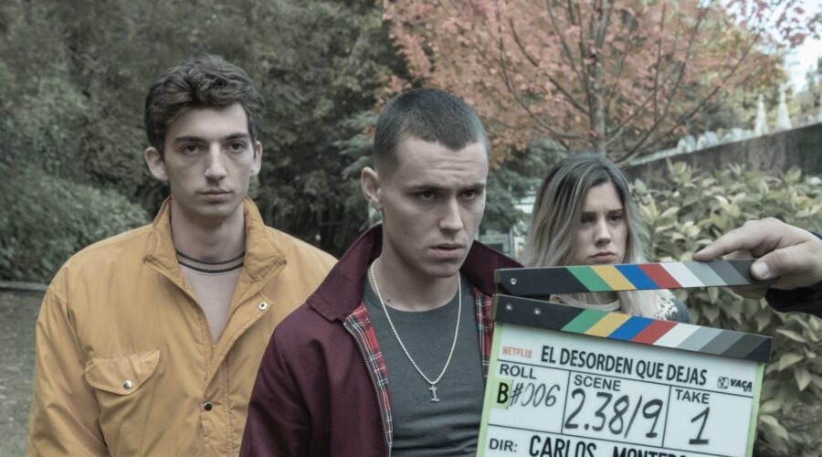 Arón Piper in una foto dietro le quinte de Il Caos Dopo Di Te. Credits: Jaime Olmedo/Netflix.