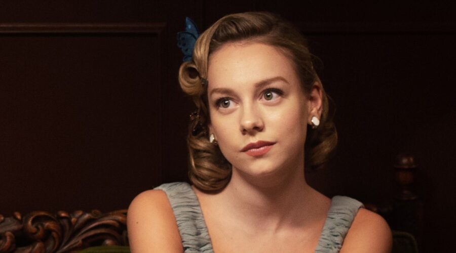 Ester Expósito nei panni di Cayetana in Qualcuno Deve Morire. Credits: Concha de la Rosa/Netflix.