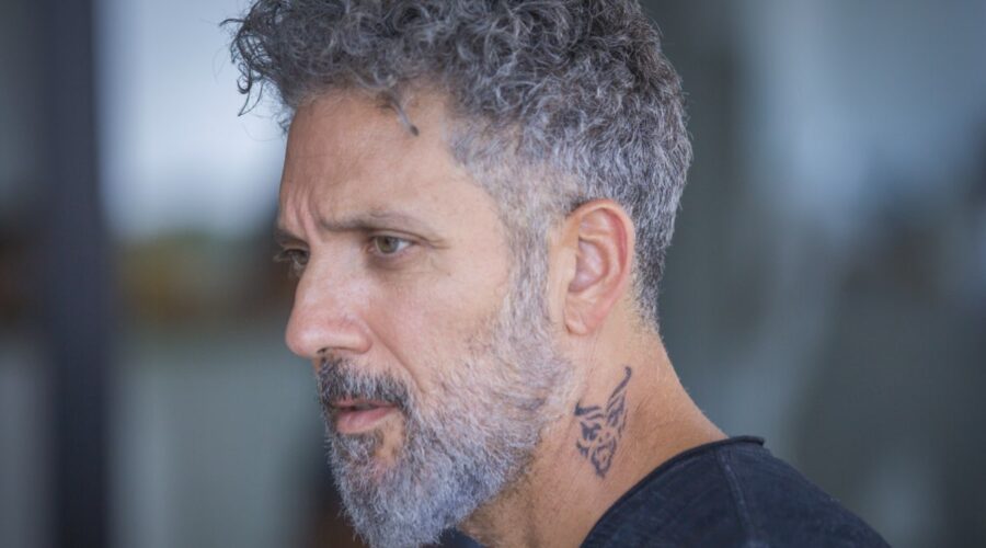 Gli orologi del diavolo Marco Merani interpretato da Giuseppe Fiorello Credits Antonio Serrano e RAI