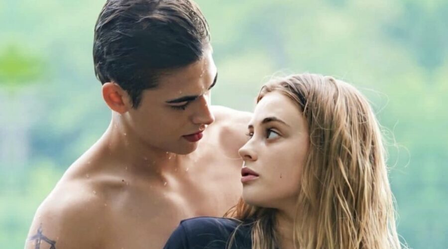 Hero Fiennes Tiffin e Josephine Langford in After credits 01 Distribution