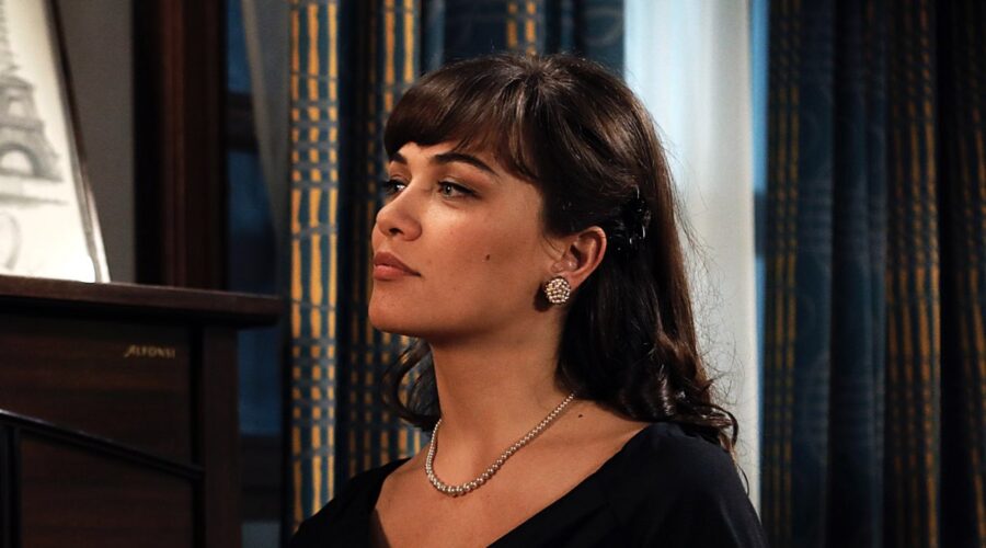 Il Paradiso delle Signore 4 Marta Guarnieri interpretata da Gloria Radulescu, qui a casa Conti Credits RAI