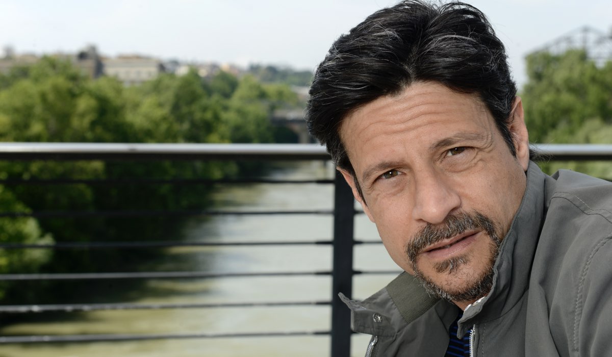 Io ti cercherò Andrea Sartoretti interpreta Gianni Frediani Credits Fabrizio de Blasio e RAI