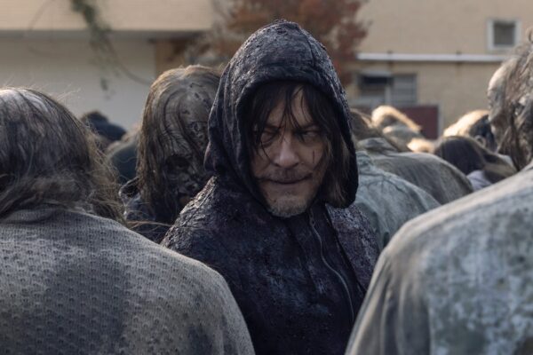 Norman Reedus nei panni di Daryl in una scena di The Walking Dead 10x16 “Una Morte Certa
