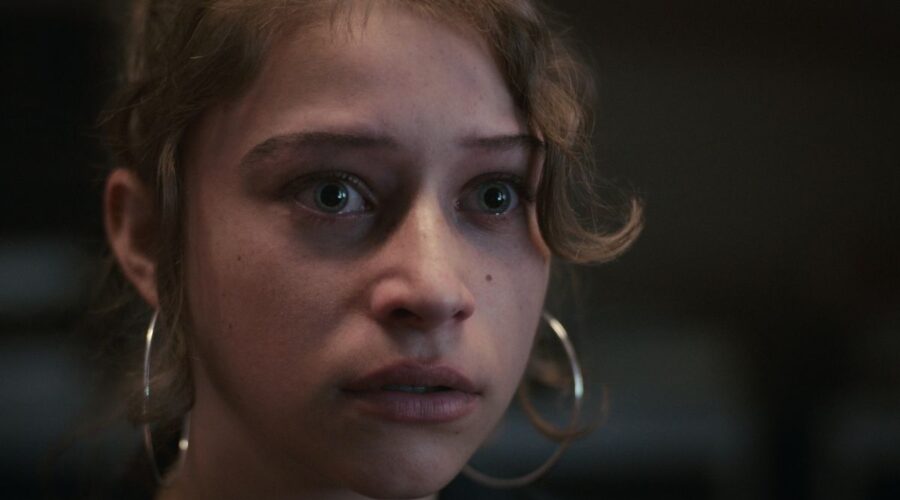 Odessa A'Zion è Joey in Grand Army serie tv Credits Netflix