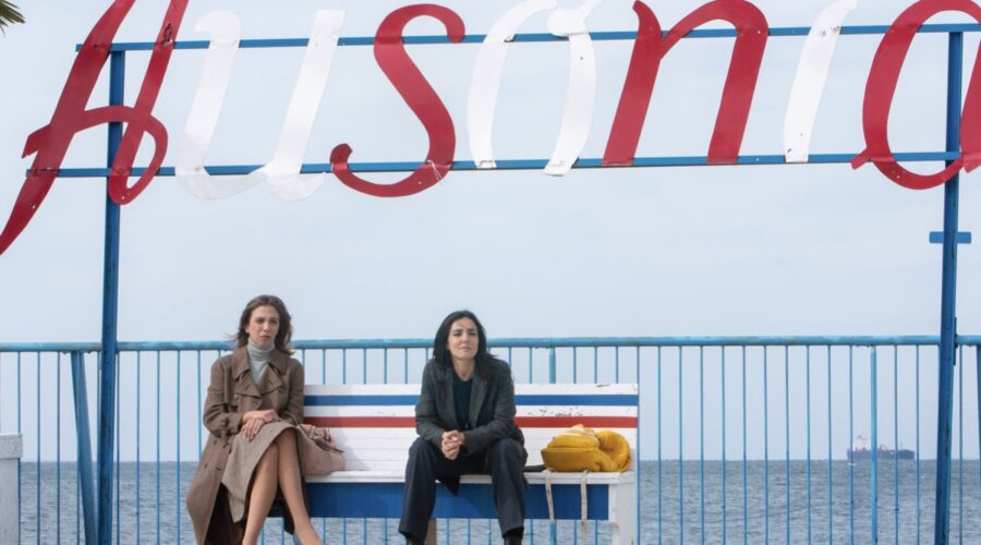 Ambra Angiolini e Barbara Chichiarelli ne Il silenzio dell'acqua 2 stagione Credits Mediaset