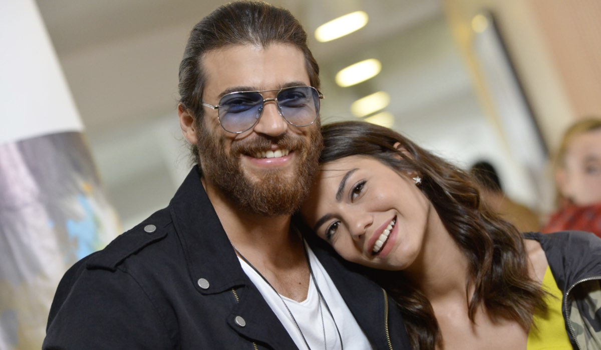 Can Yaman e Demet Özdemir sul set di Daydreamer Credits Mediaset