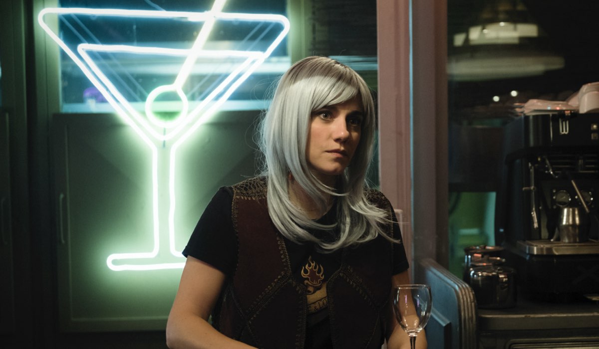 Eleonora Giovanardi è Virna ne L'alligatore Credits RAI