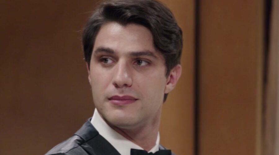 Il Paradiso delle Signore 5 Marcello Barbieri interpretato da Pietro Masotti, qui nella puntata 13 Credits RAI