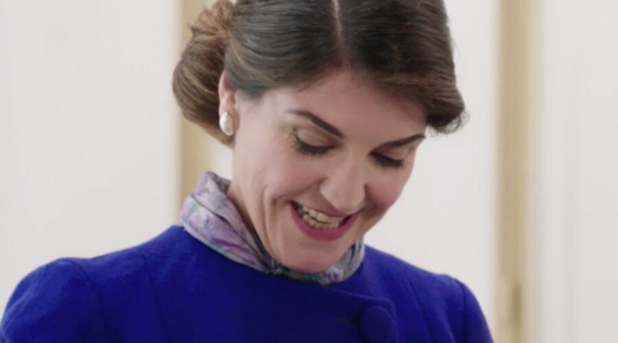 Il Paradiso delle Signore 5 la signora Ridolfi interpretata da Carlotta Proietti, figlia di Gigi Proietti, qui nella puntata 19 Credits RAI