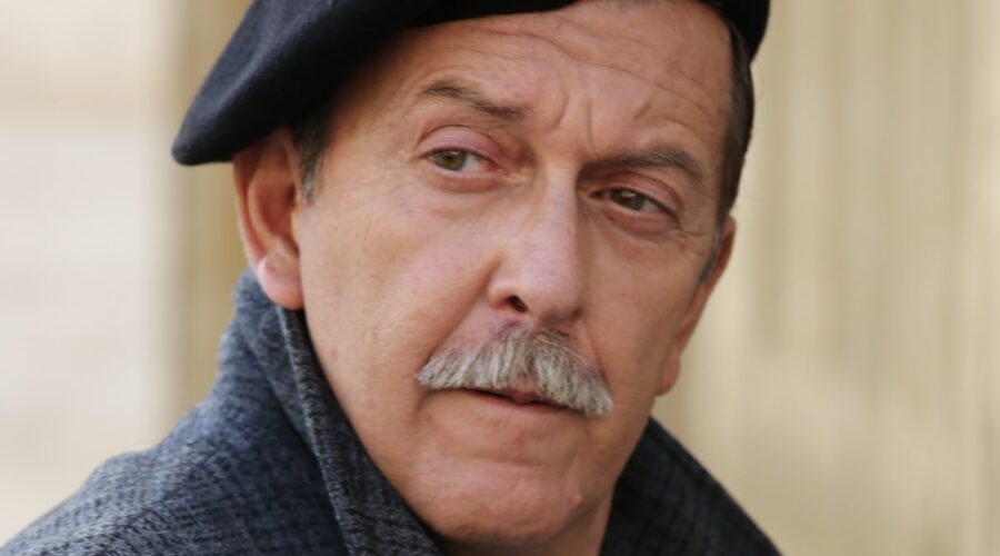Il Paradiso delle Signore il capo magazziniere Armando Ferraris interpretato da Pietro Genuardi, qui in un posato per la stagione Daily 2 Credits RAI
