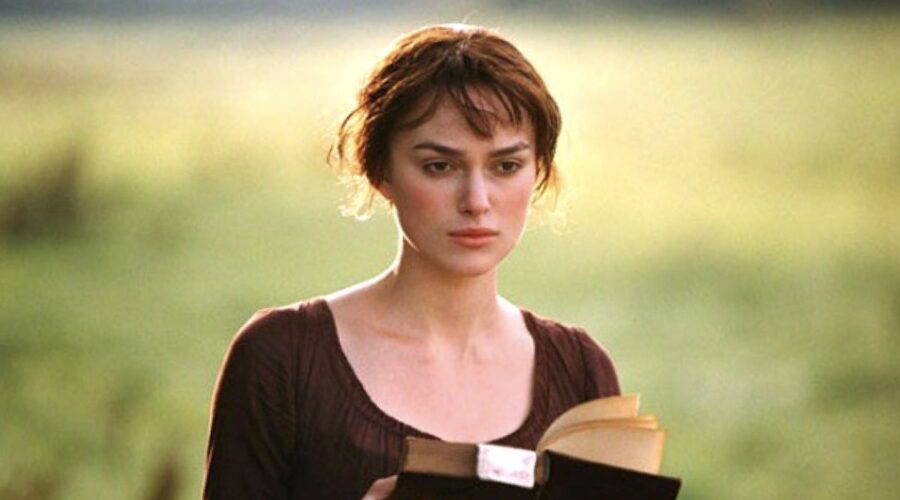 Keira Knightley nei panni di Elizabeth Bennet nel film Orgoglio e Pregiudizio credits UIP