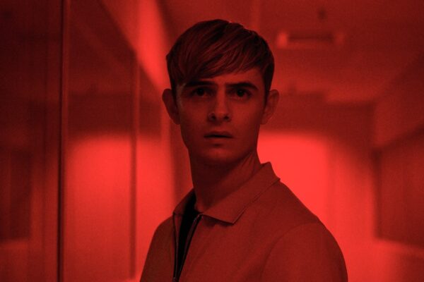 Otto Farrant in una scena di Alex Rider. Credits: Sony Pictures Television e Amazon Prime Video.