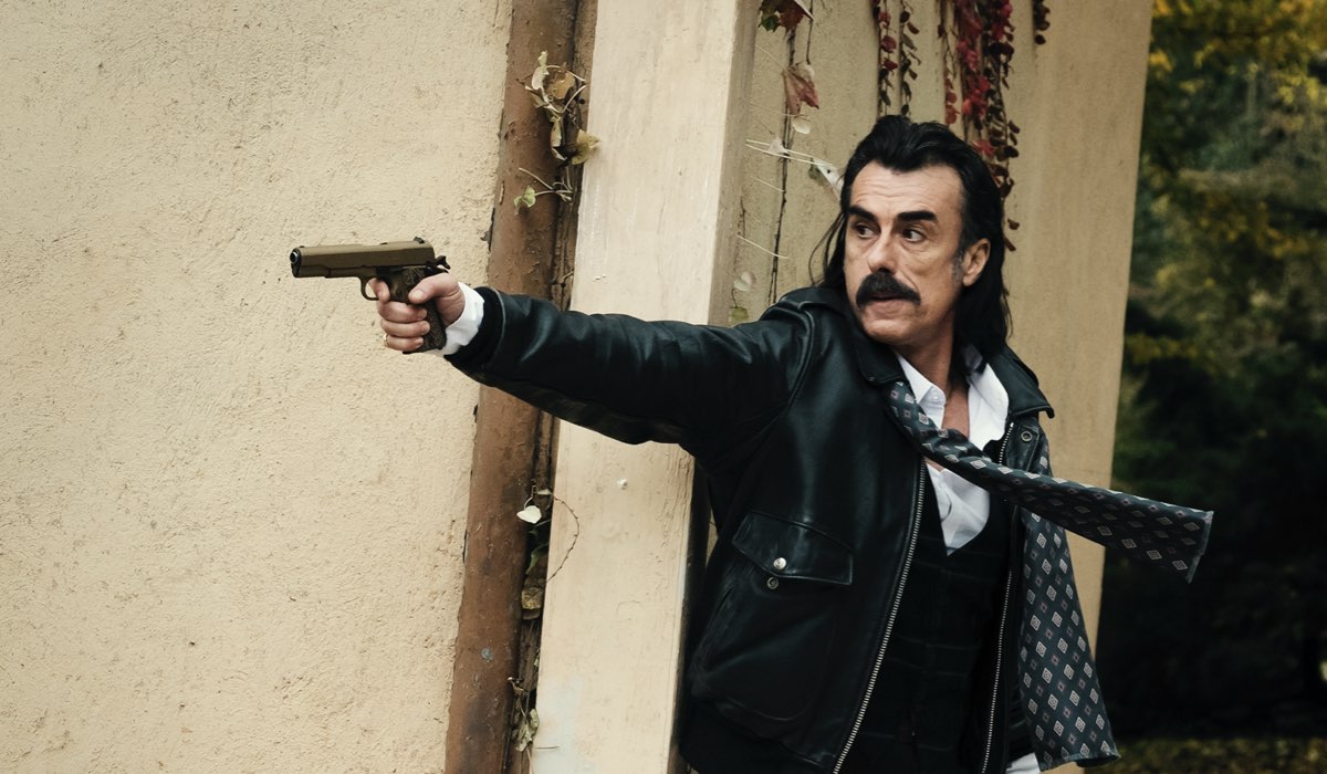 Thomas Trabacchi è Rossini ne L'alligatore Credits RAI