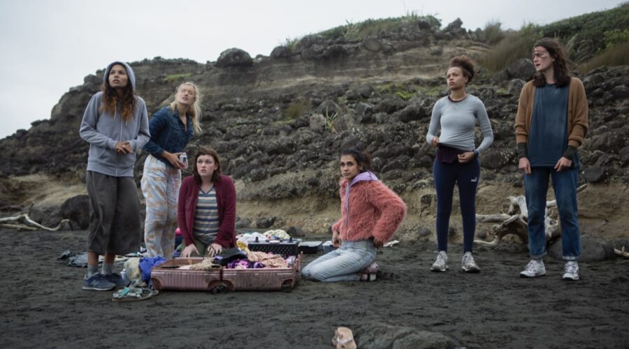 Una scena di The Wilds. Credits Amazon Prime Video