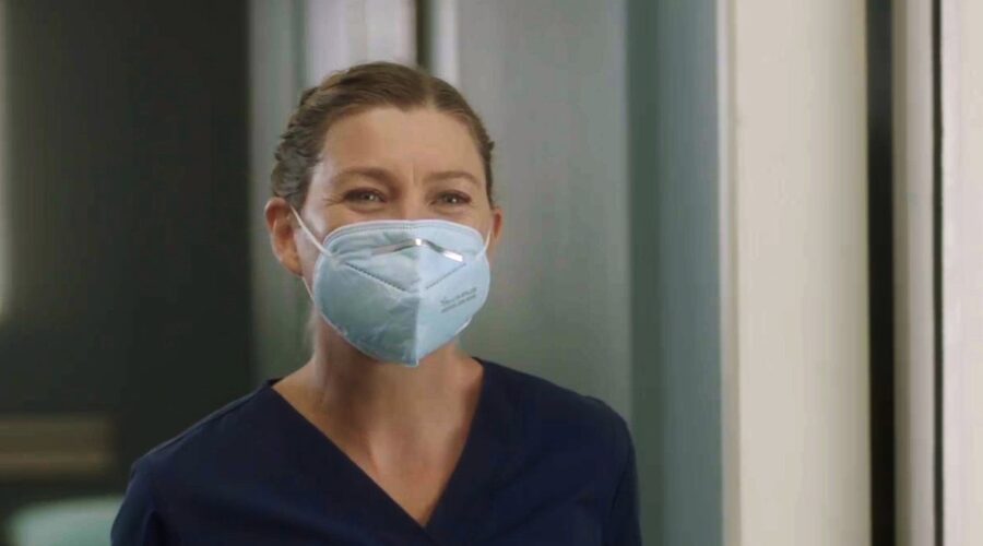 grey's anatomy 2021 stagione diciassette meredith grey interpreta Ellen pompeo credits fox e abc