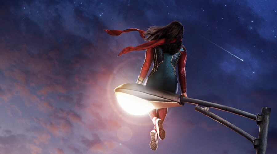 Un particolare dal poster di “Ms. Marvel”. Credits: Disney+/Marvel Studios.