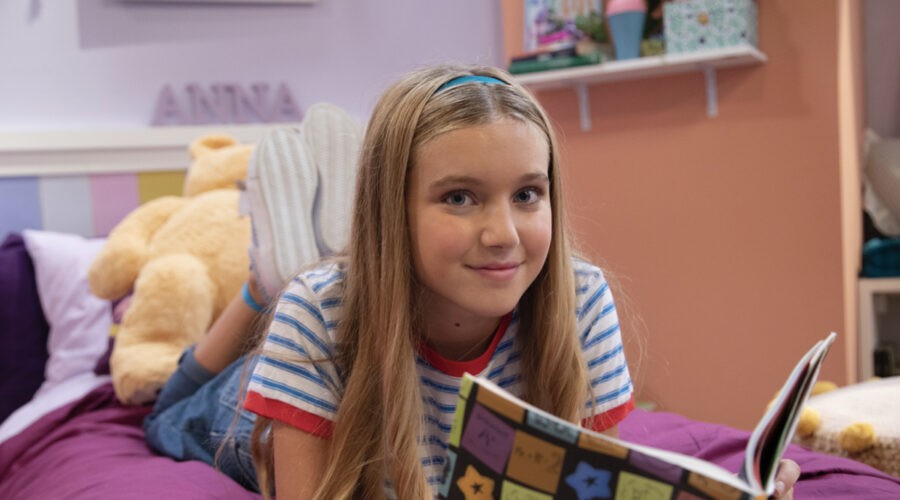 whatsanna cloe romagnoli interpreta anna credits deakids