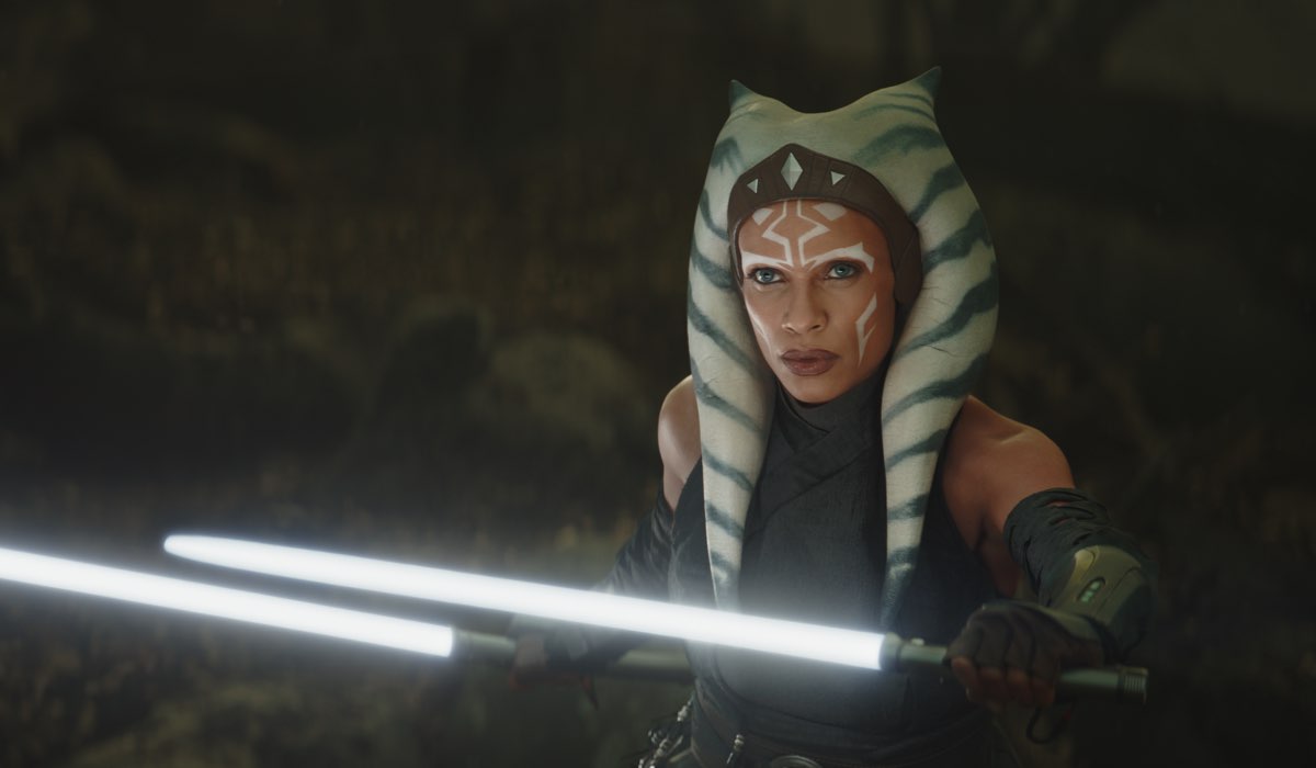 Ahsoka Tano (Rosario Dawson) avrà la sua serie spin-off. Credits: LucasFilm/Disney.