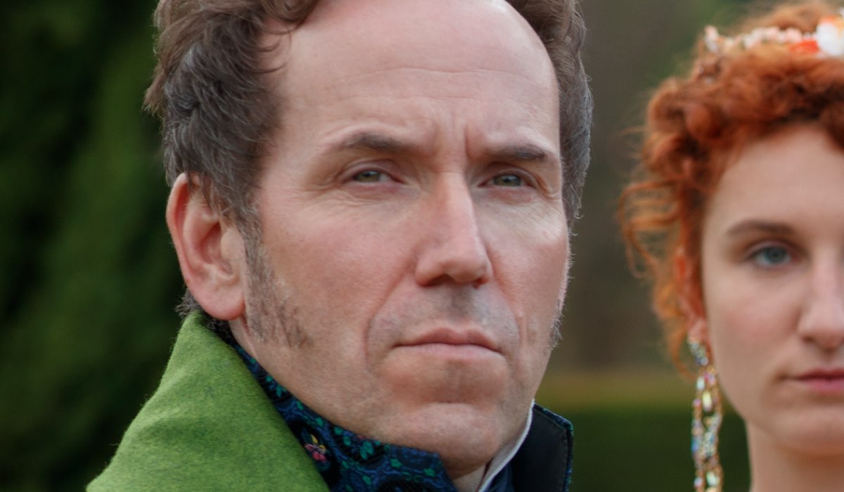 Ben Miller Interpreta Lord Featherington In Bridgerton, Credits Liam Daniel/Netflix