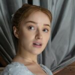 Phoebe Dynevor (Daphne Bridgerton) in 