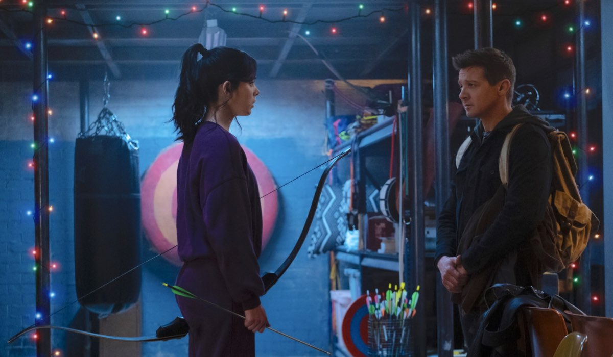 hawkeye serie tv disney plus marvel studios scena