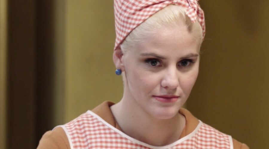 Il Paradiso Delle Signore 5 Laura Parisi Interpretata Da Arianna Montefiori Qui Nella Puntata 30 Credits Rai