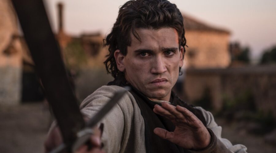 Jaime Lorente in una scena di El Cid. Credits: Amazon Prime Video.