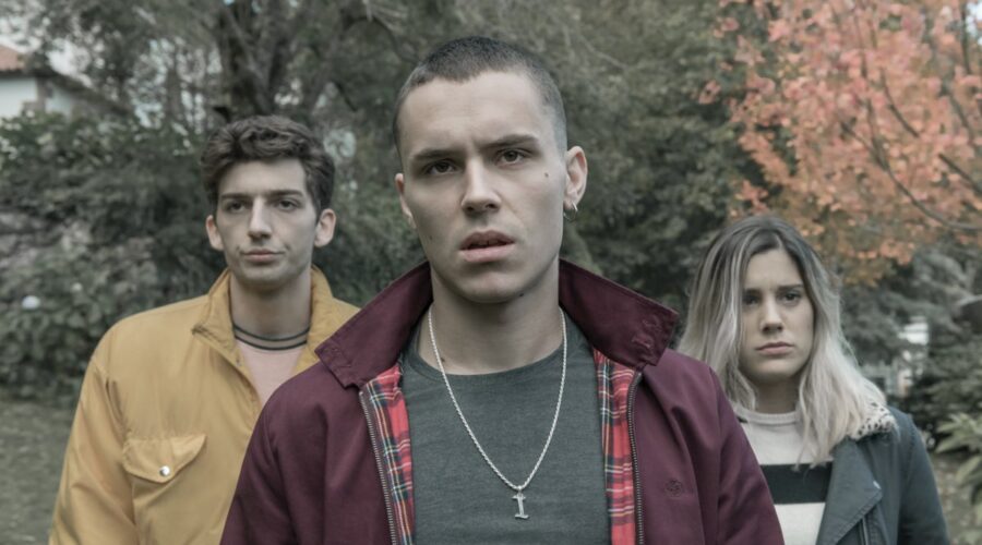 Da sinistra: Roi (Roque Ruiz), Iago (Arón Piper) e Nerea (Isabel Garrido) ne Il Caos Dopo Di Te. Credits: Jaime Olmedo/Netflix.