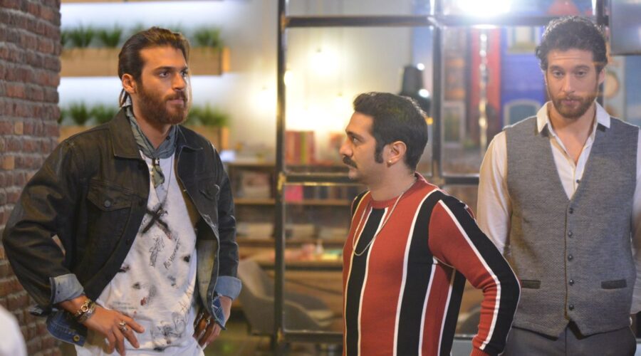 Can, Cey Cey e Yigit In Daydreamer. Credits: Global Telif Haklari Yapimcilik Tic. A.s./Mediaset