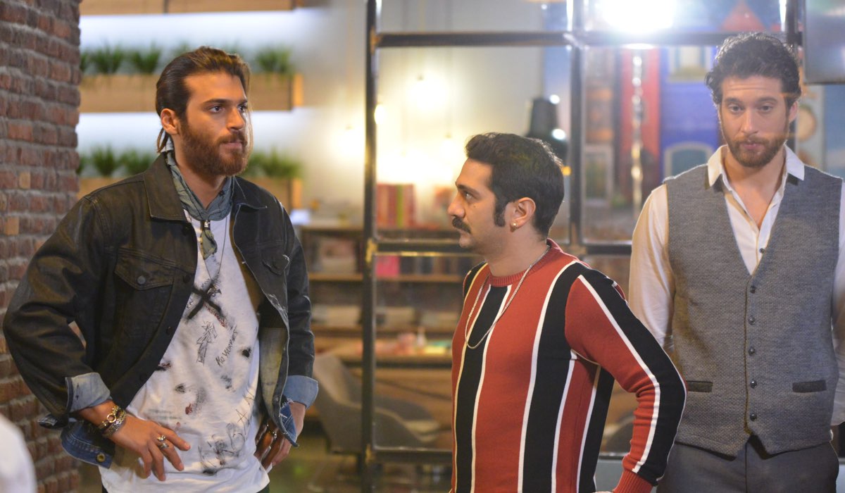 Can, Cey Cey e Yigit In Daydreamer. Credits: Global Telif Haklari Yapimcilik Tic. A.s./Mediaset
