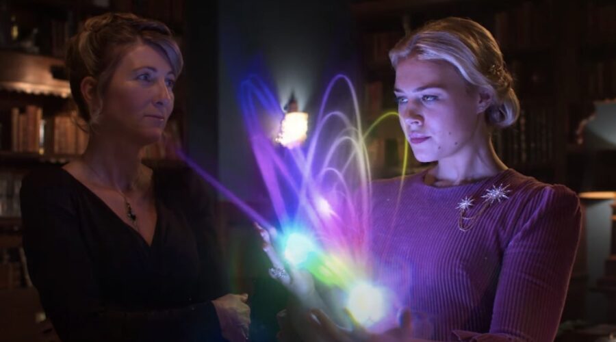 Da sinistra a destra: Eve Best (Farah Dowling) e Elisha Applebaum (Musa), Hannah van der Westhuysen (Stella). Credits: Netflix.