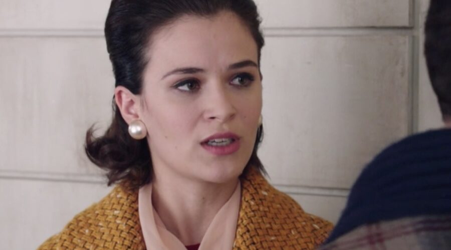 Il Paradiso Delle Signore 5 Gabriella Rossi Interpretata Da Ilaria Rossi Mentre Parla Con Salvatore Amato Interpretato Da Emanuel Caserio Qui Nella Puntata 64 Credits Rai