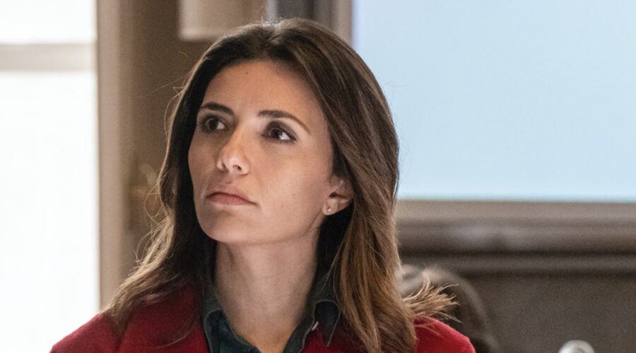 Mina Settembre Serena Rossi Nei Panni Della Protagonista Mina Settembre Credits Rai