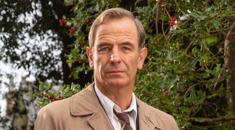 Robson Green Interpreta l'Ispettore Geordie In Grantchester 5. Credits: Giallo