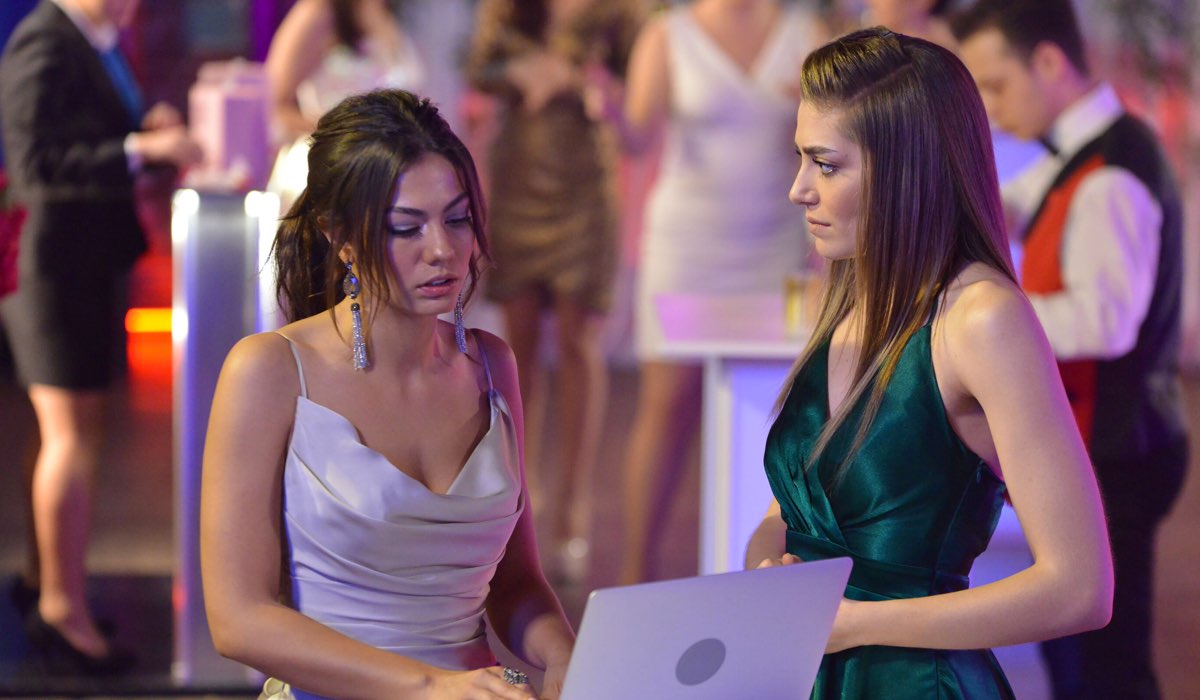 Sanem e Leyla in Daydreamer, Credits Mediaset