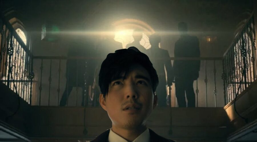 Justin H. Min interpreta Numero 6 insieme alla Sparrow Academy nel finale di The Umbrella Academy 2. Credits: Netflix.